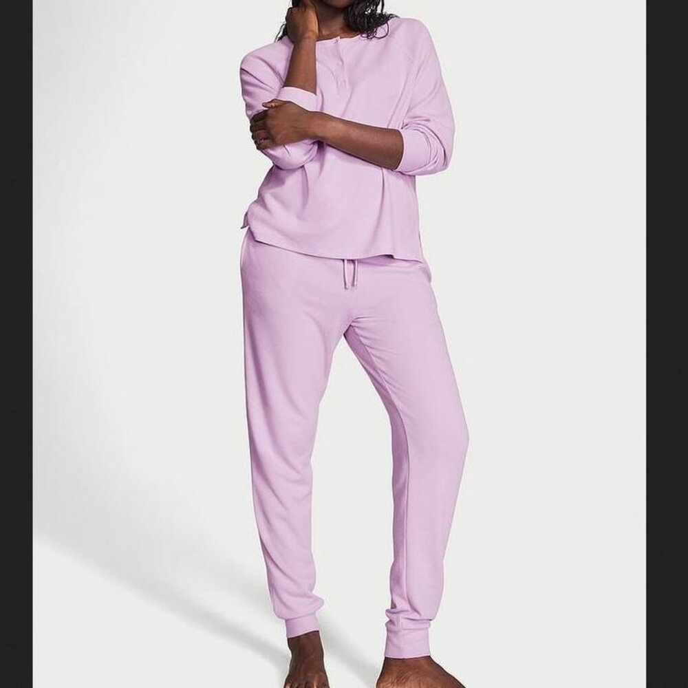 *NEW Victoria's Secret Glow Waffle Henley Jogger Set Size Small